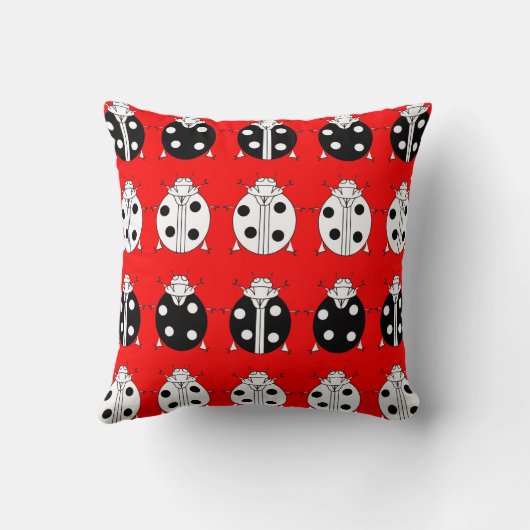 ladybirds pattern クッション (裏面)