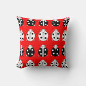 ladybirds pattern クッション (正面)