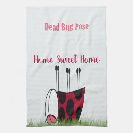 Ladybugおもしろい Dead Bug Yoga Pose キッチンタオル (縦)