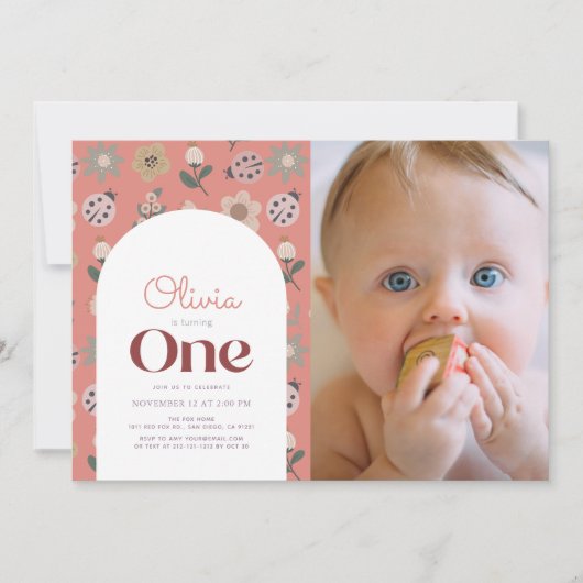 Ladybug & Flower Arch Pink 1st Birthday写真 招待状 (正面)