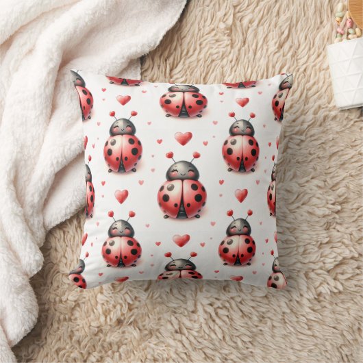 Ladybug Love (personalized) クッション (ブランケット)