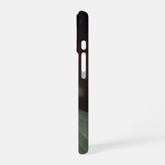 Ladybug on Flowers iPhone 16ケース (左側面)