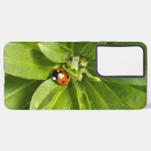 Ladybug on Flowers Samsung Galaxyケース (裏面横)