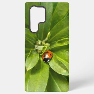 Ladybug on Flowers Samsung Galaxy S22 Ultraケース