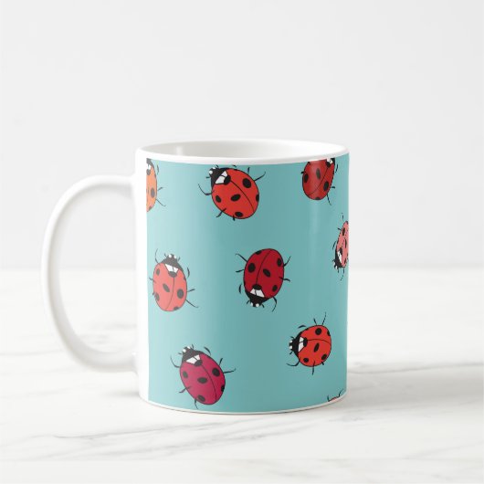 Ladybugs、青い背景、シームレス魅力的なパターン コーヒーマグカップ (左)
