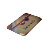 Ladybugs Balancingクローズアップパーソナライズされた バスマット (アングル)