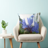 Ladybugs Meeting on Cornflower装飾用クッション クッション (椅子)