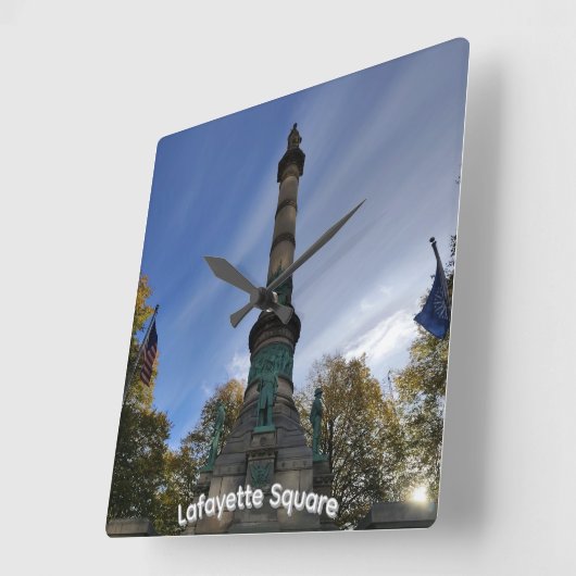 Lafayette Square Wall Clock スクエア壁時計 (傾斜)