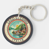 Lago di Como Italia Illustration Travel Art Badge キーホルダー (裏面)