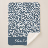Lake Blue Willow Bough Monogrammed シェルパブランケット (正面)