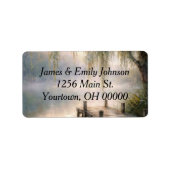 Lake Dock with Willow Tree in Mist ラベル (正面)