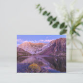 Lake Ellery and Sierra Mountains at dusk ポストカード (スタンド正面)