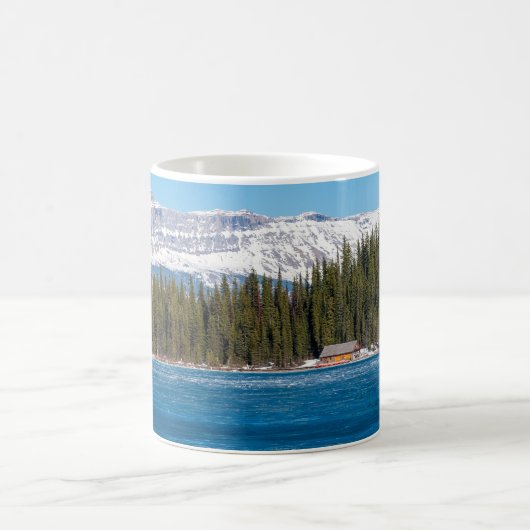 Lake Louiseの隣のボートハウス – Banff, Canada コーヒーマグカップ (中央)