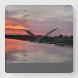 LAKE SUNDOWN GLOW スクエア壁時計