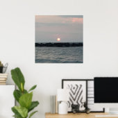 Lake Sunset Glow – Calm Evening Landscape Decor ポスター (ホームオフィス)