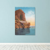Lake Tahoe, CA - Lake ViewのCave Rock キャンバスプリント (インサイチュ (ウッドフロア))