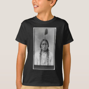 Lakotaアメリカインディアンの主なシッティングブル Tシャツ