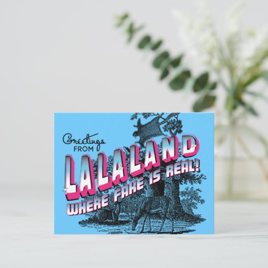 LALAからの挨拶は-偽造品が実質であるかところで上陸します ポストカード (スタンド正面)