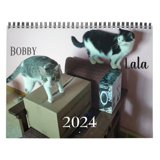 Lala & Bobby Catカレンパーソナライズされたダー2024 カレンダー (カバー)