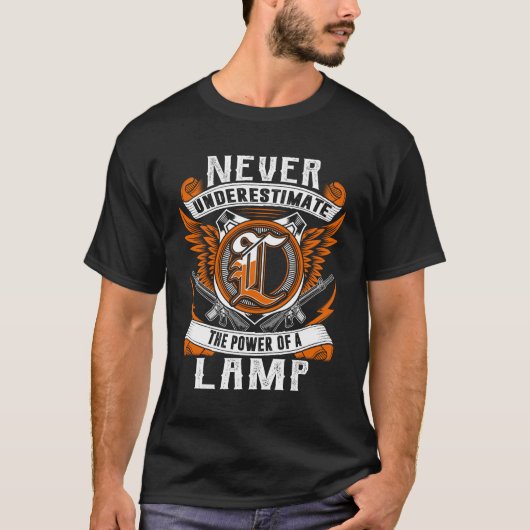 LAMP - 個性を過小評価しないで Tシャツ (正面)