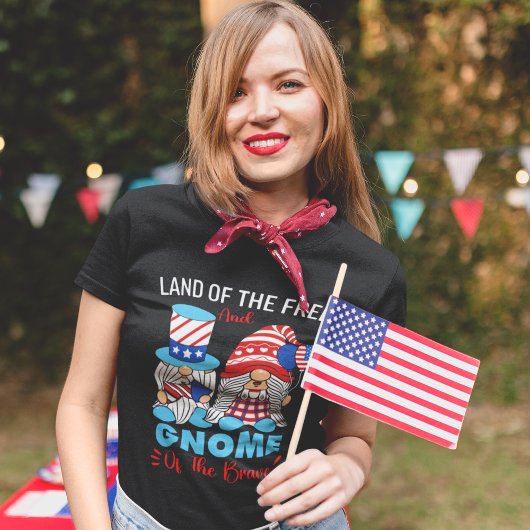 Land of the Free and Gnome of the Brave Tシャツ
