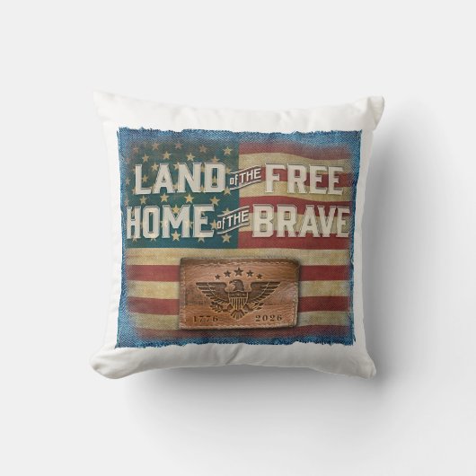 Land of the Free - Throw Pillow クッション (正面)