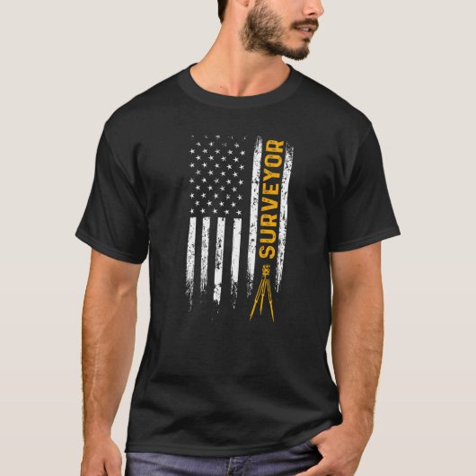 Land Surveying USA Flag  Surveyor  1 Tシャツ (正面)