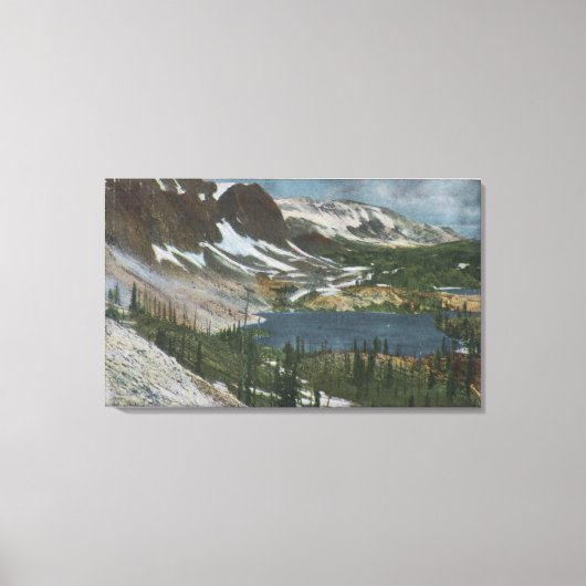 Laramie, WY - Lake Marie and Snowy Range on Unio キャンバスプリント (正面)