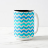 Large Blue and Aqua Chevron Striped Mug ツートーンマグカップ (正面右)