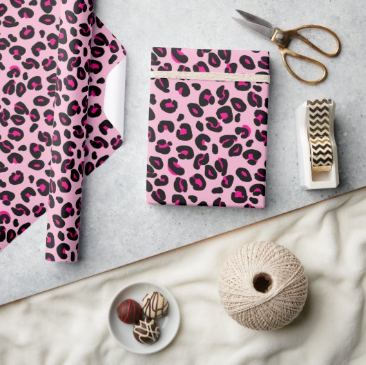 Large Pink Leopard Spots Animal Print Pattern ラッピングペーパー (クラフト)