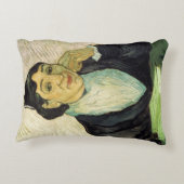 L'Arlesienne (マダム・ギヌー)by Vincent van ゴッホ アクセントクッション (裏面)