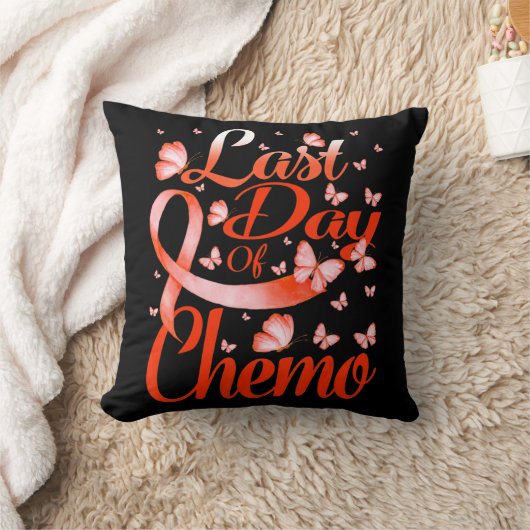 Last Day Of Chemo Leukemia Awareness Butterfly  クッション (ブランケット)