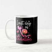 Last Day Of Radiation Floral Heart Breast Cancer S コーヒーマグカップ (左)