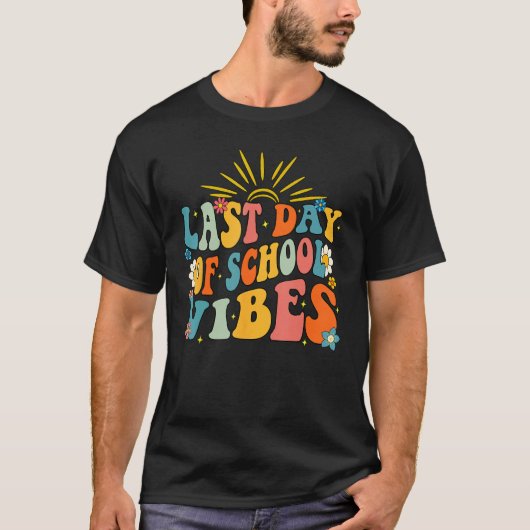 Last Day of School Vibes Happy End Of School Hello Tシャツ (正面)