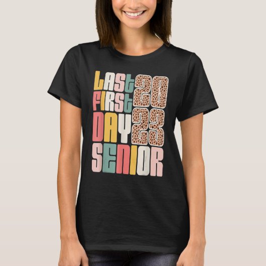 Last First Day Senior 2023 Graduation Leopard Tシャツ (正面)