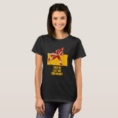 Last Out for Fire Out Firefighter Sayings Fireman  Tシャツ (正面フル)