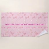 Last Splash Mermaid Bachelorette Personalized ビーチタオル (正面)