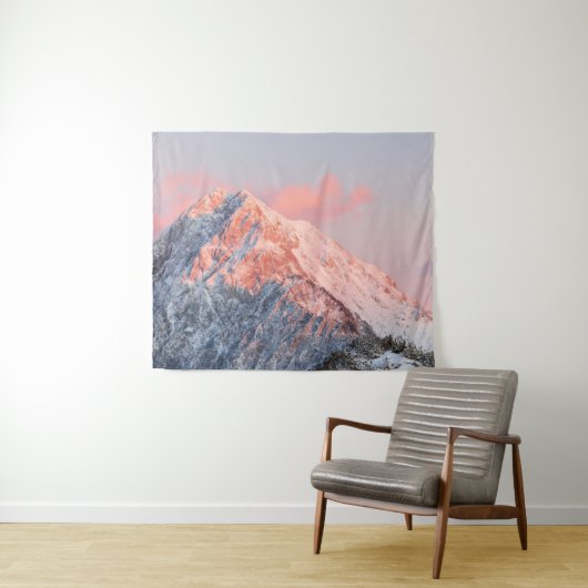 Last sun light on mountain Storžič, Slovenia タペストリー (インサイチュ(横))