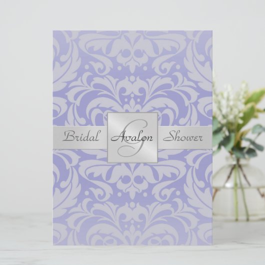 Lavendarのダマスク織のブライダルシャワーのモノグラムの招待状 招待状 (スタンド正面)