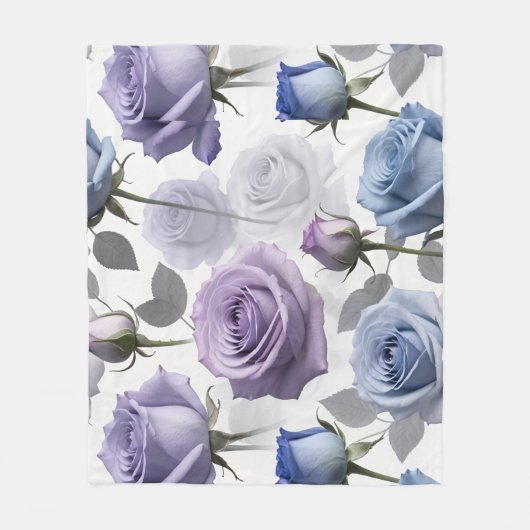 Lavender And Blue Roses Set On A Cloudy Gray フリースブランケット (正面)