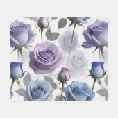 Lavender And Blue Roses Set On A Cloudy Gray フリースブランケット (正面(横))