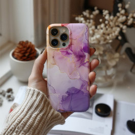 Lavender Blush Watercolor Gold Veins Luxury iPhone 16ケース