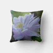 Lavender Clematis Flower Nestled In Trellis クッション (裏面)