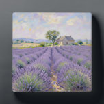 Lavender Fields Provence Cottage Impressionist フォトプラーク<br><div class="desc">Serene lavender fields stretch endlessly toward a charming stone cottage under a dreamy Provençal sky. Soft brushstrokes in delicate purples, gentle lavenders, and warm golden light capture the peaceful, romantic essence of the French countryside in timeless impressionist style.</div>
