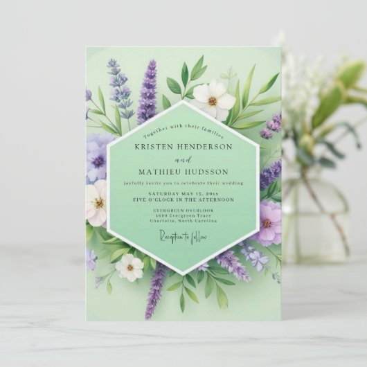 Lavender Green Floral Whimsy Wedding 招待状 (スタンド正面)