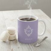 Lavender Monogram Initial in Vintage Crest Purple コーヒーマグカップ