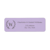 Lavender monogram initial wreath return address ラベル (正面)
