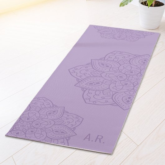 Lavender Purple Decorative Mandala With Initials ヨガマット