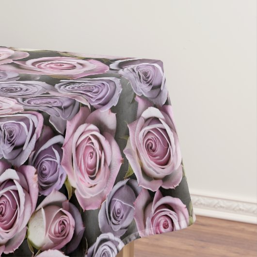 Lavender Roses With Soft Lilac And Pink テーブルクロス (インサイチュ)