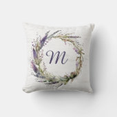 lavender Wreath with Monogram クッション (正面)